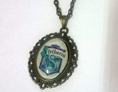 Медальйон Harry Potter Slytherin 4х3 см. - -