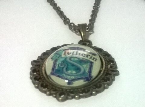 Медальйон Harry Potter Slytherin 4х3 см. - -