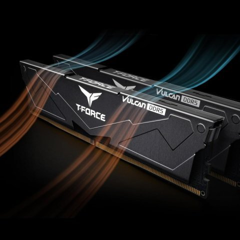 Модуль памяти для компьютера DDR5 32GB (2x16GB) 6000 MHz T-Force Vulcan Black Team (FLBD532G6000HC38JDC01) - Нулевой остаток (Feed)  - Нулевой остаток (Feed)