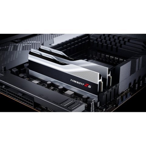 Модуль памяти для компьютера DDR5 32GB (2x16GB) 6000 MHz Trident Z5 Silver G.Skill (F5-6000J3636F16GX2-TZ5S) - Нулевой остаток (Feed)  - Нулевой остаток (Feed)