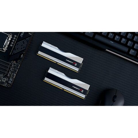 Модуль памяти для компьютера DDR5 32GB (2x16GB) 6000 MHz Trident Z5 RGB Silver G.Skill (F5-6000J3636F16GX2-TZ5RS) - Модули памяти для компьютера  - Модули памяти для компьютера 
