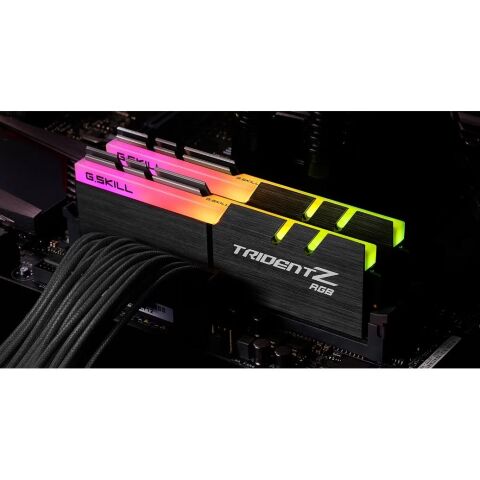Модуль памяти для компьютера DDR4 32GB (2x16GB) 3600 MHz Trident Z RGB G.Skill (F4-3600C18D-32GTZR) - Модули памяти для компьютера  - Модули памяти для компьютера 