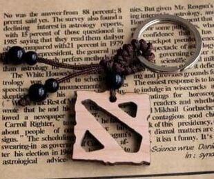 Брелок DOTA 2 Logo (дерево)