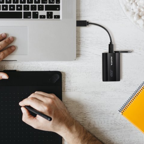 Накопитель SSD USB 3.2 4TB ADATA (SD810-4000G-CBK) - Внутренние SSD  - Внутренние SSD