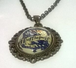 Медальйон Harry Potter Hufflepuff 4х3 см.